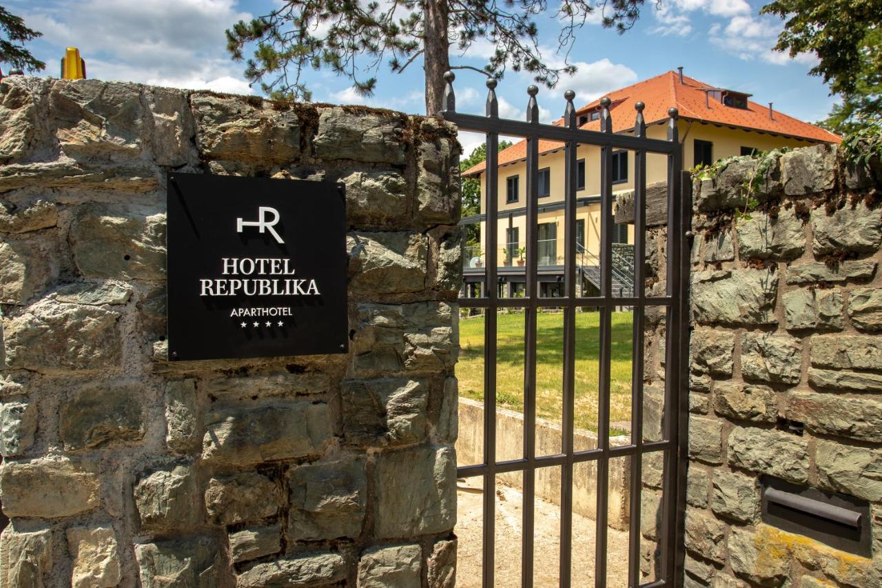 Hotel Republika Zagabria Esterno foto